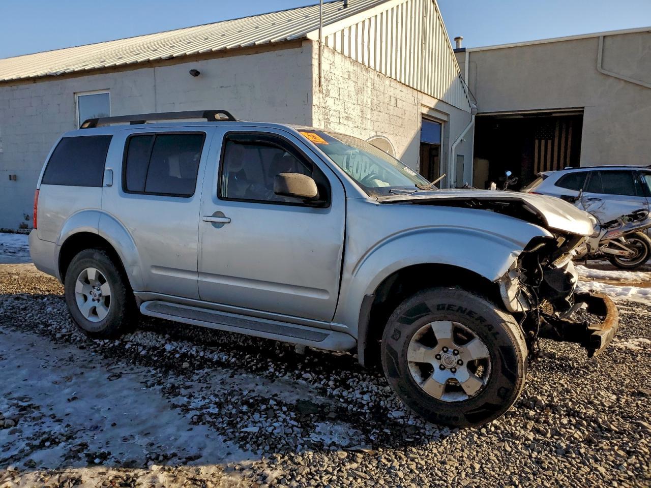 2011 Nissan Pathfinder S - Фото 4