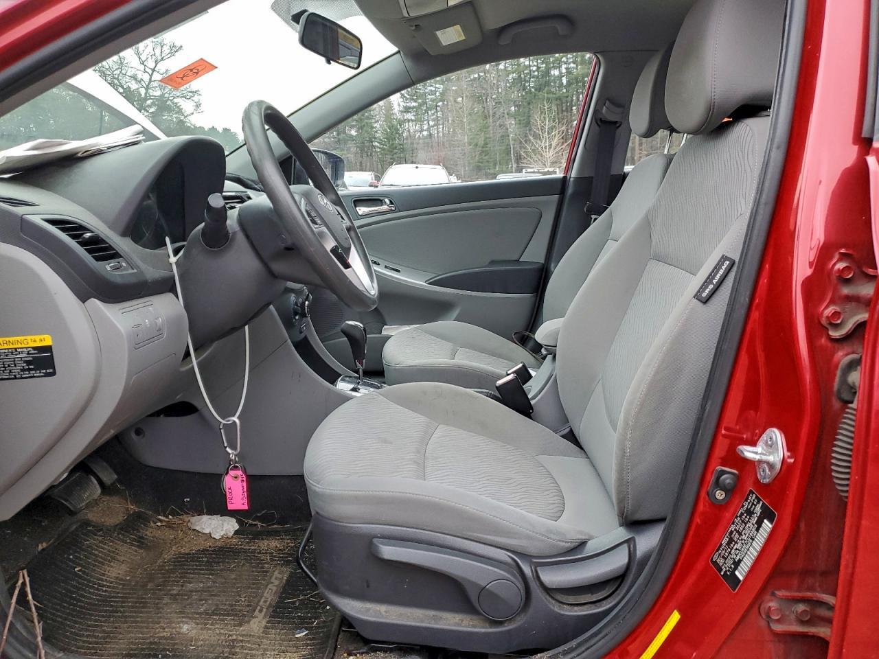 2012 Hyundai Accent Gls - Фото 7