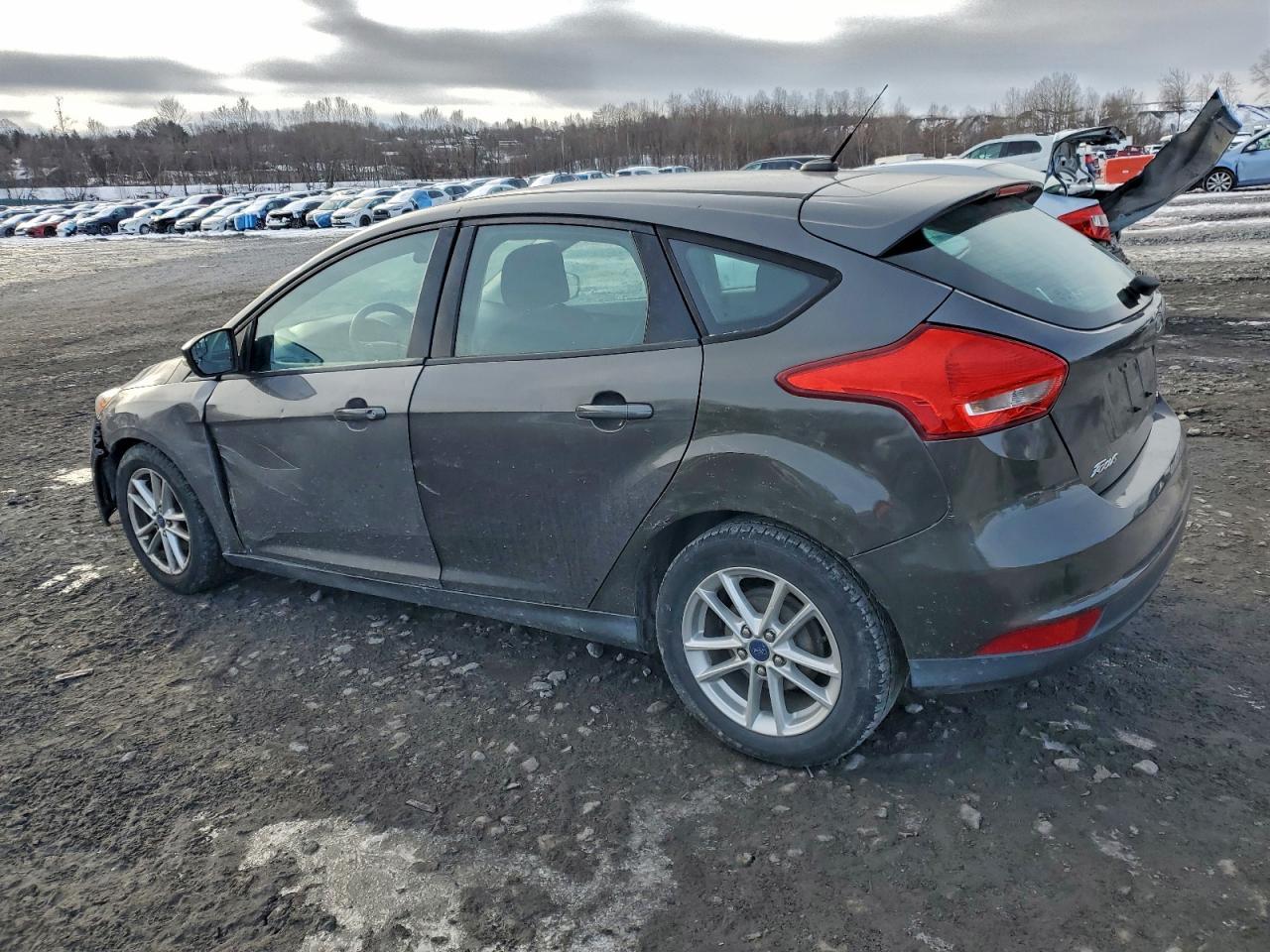 2015 Ford Focus Se - Фото 2