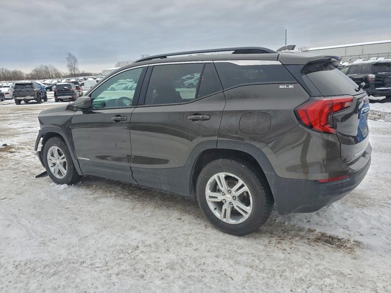 2019 GMC Terrain Sle - Image 2