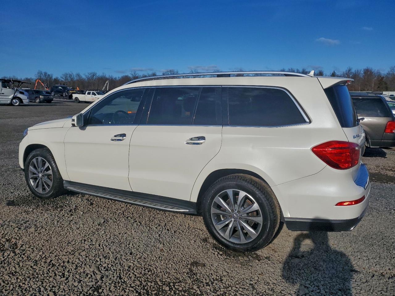 2015 Mercedes-Benz Gl 450 4Matic - Image 2