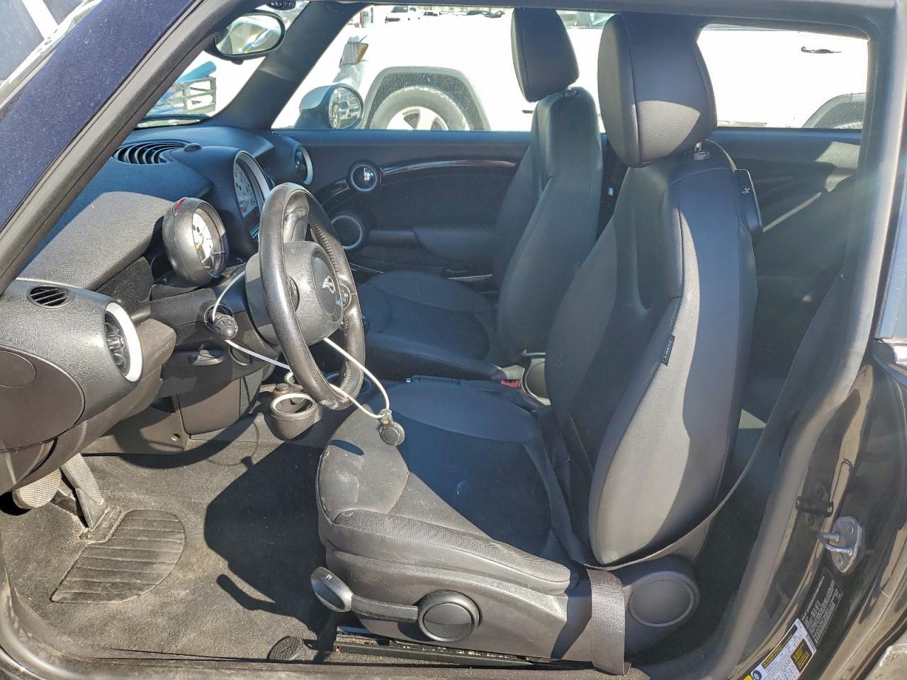 2013 Mini Cooper - Image 7