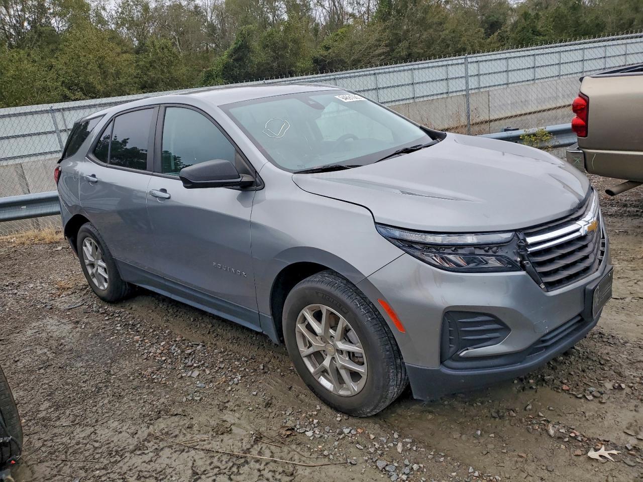 2023 Chevrolet Equinox Ls - Фото 4