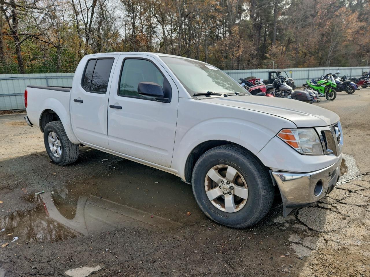 2011 Nissan Frontier S - Image 4