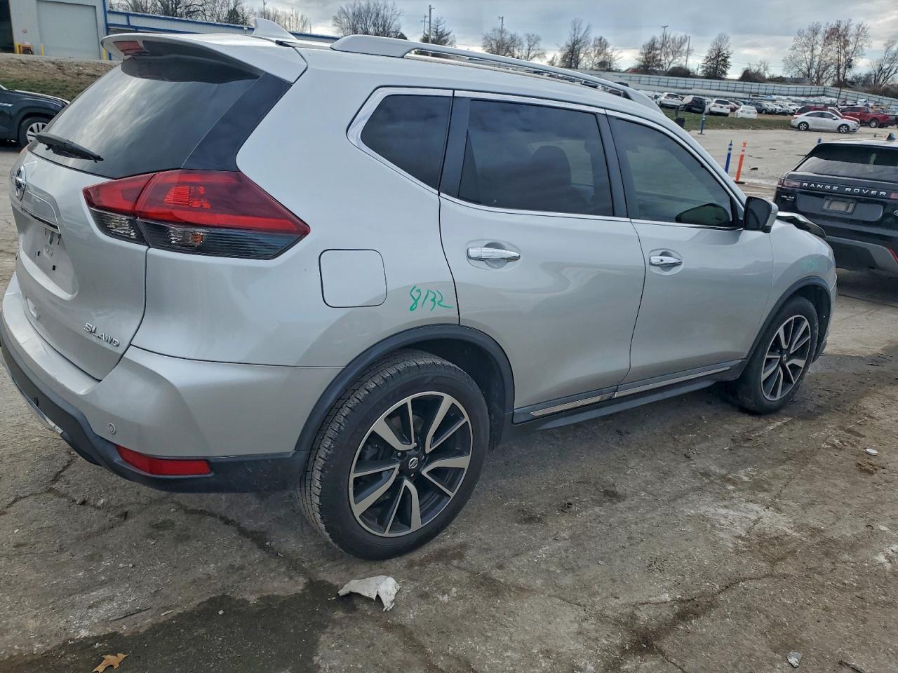 2020 Nissan Rogue S - Фото 3