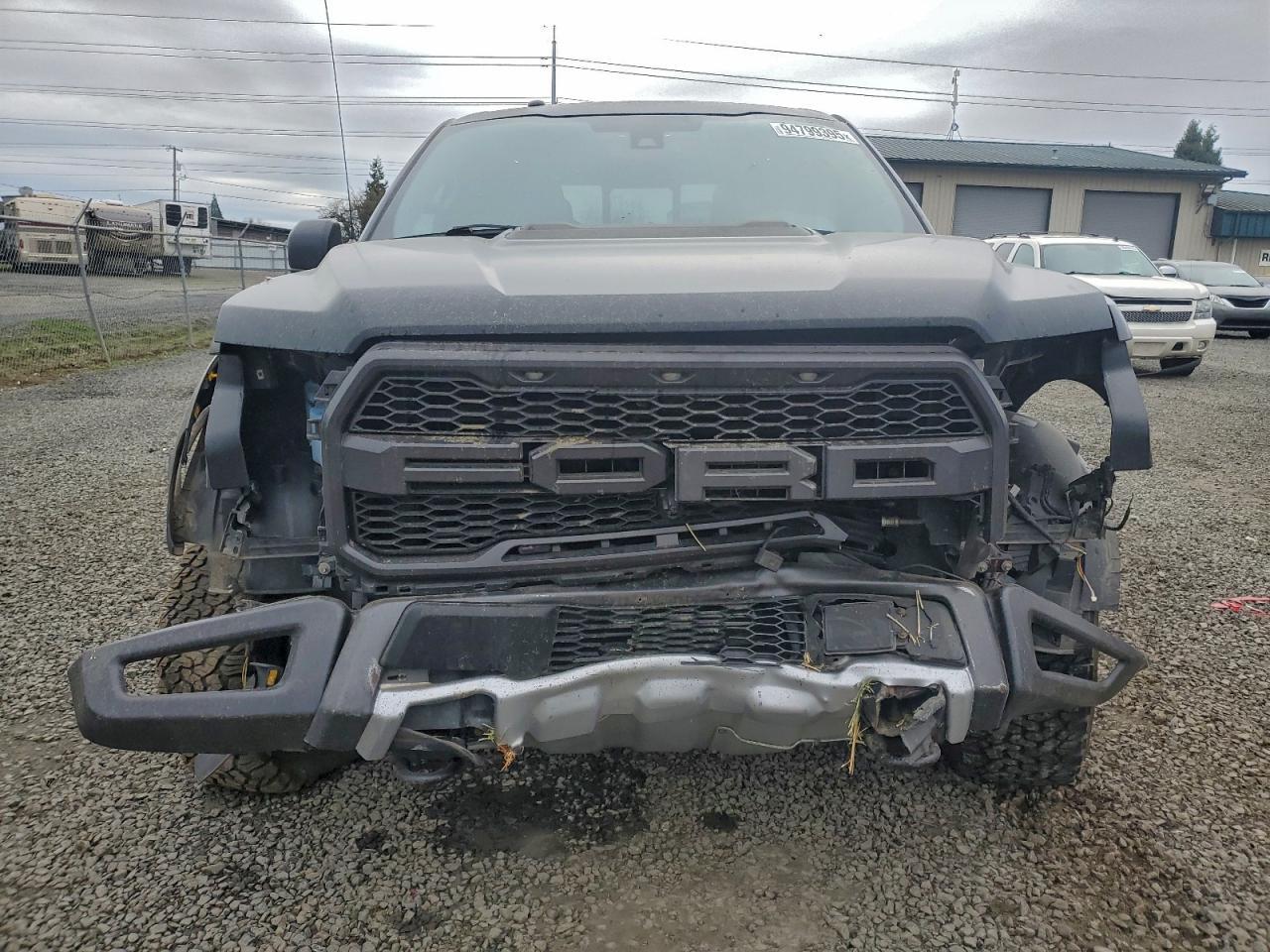 2017 Ford F150 Raptor - Image 5