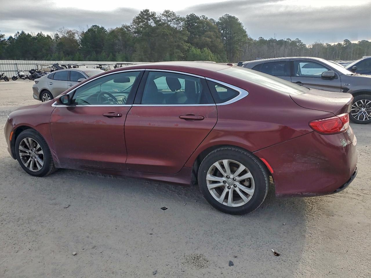 2015 Chrysler 200 Limited - Image 2