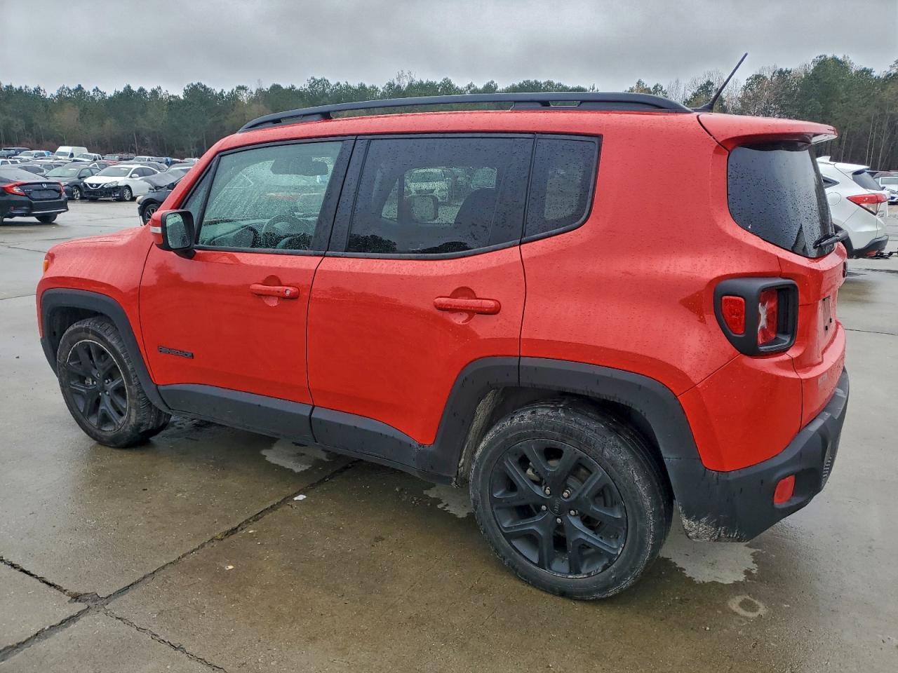 2017 Jeep Renegade Latitude - Фото 2
