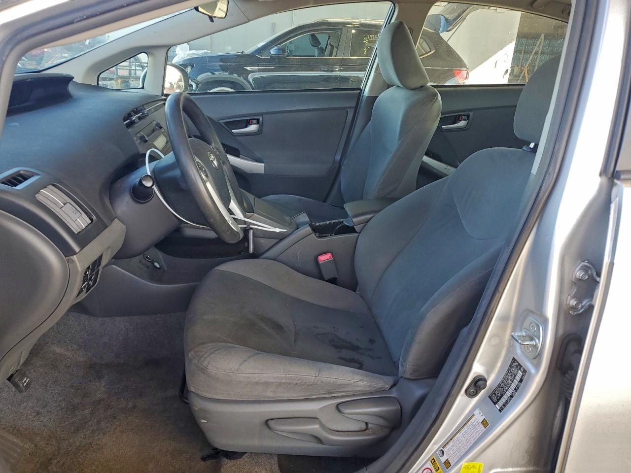 2011 Toyota Prius - Фото 7