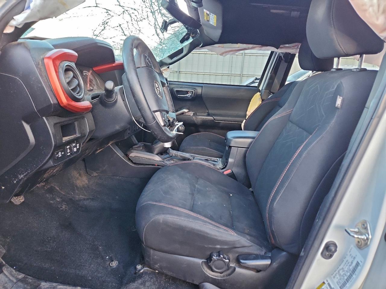 2017 Toyota Tacoma Trd Off-Road - Image 7