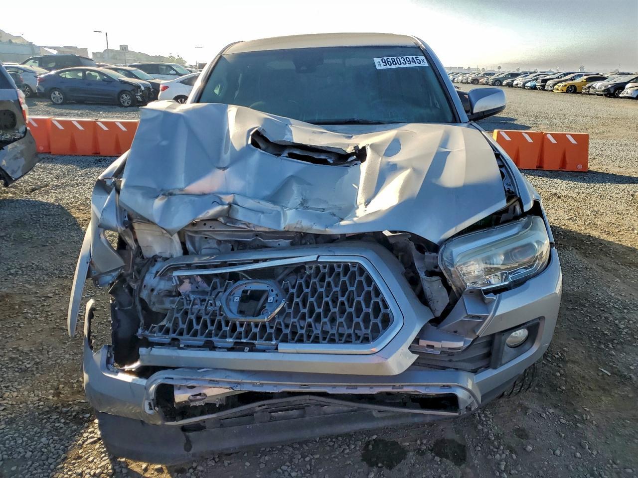 2018 Toyota Tacoma Double Cab - Image 5