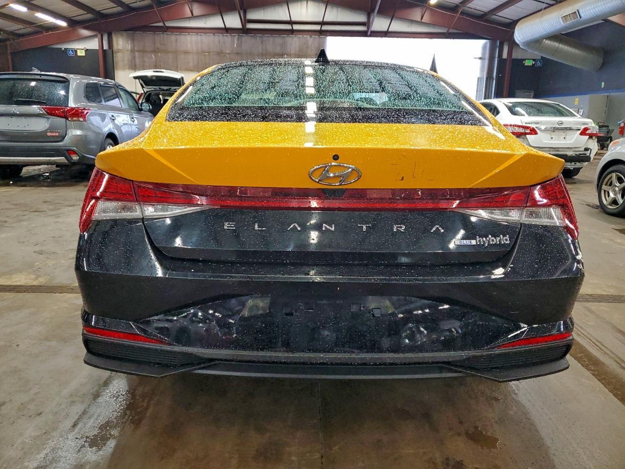 2023 Hyundai Elantra Blue - Фото 6