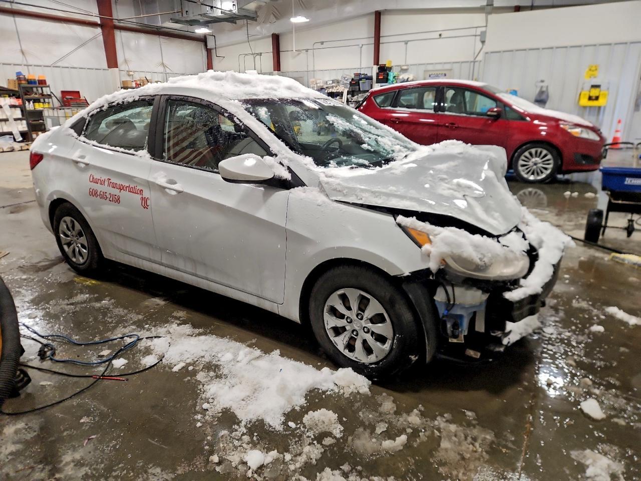 2017 Hyundai Accent Se - Фото 4