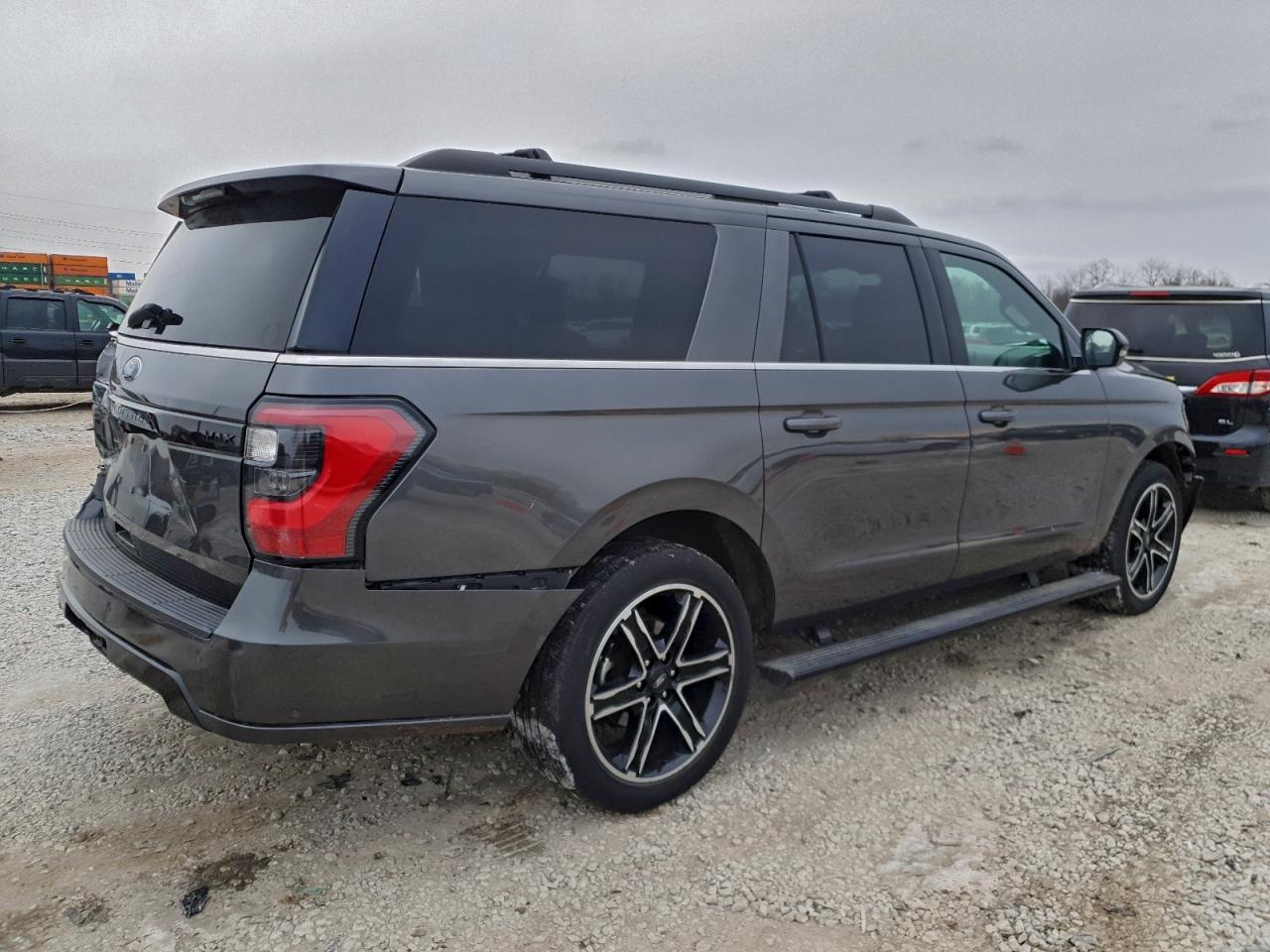 2020 Ford Expedition Max Limited - Image 3