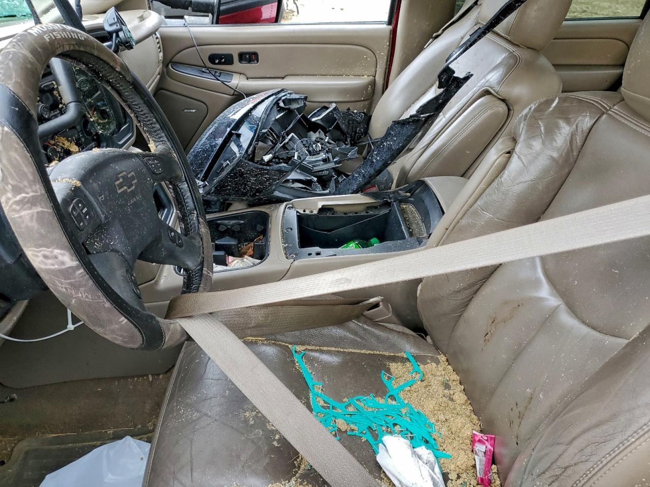 2004 Chevrolet Silverado K2500 Heavy Duty - Image 7