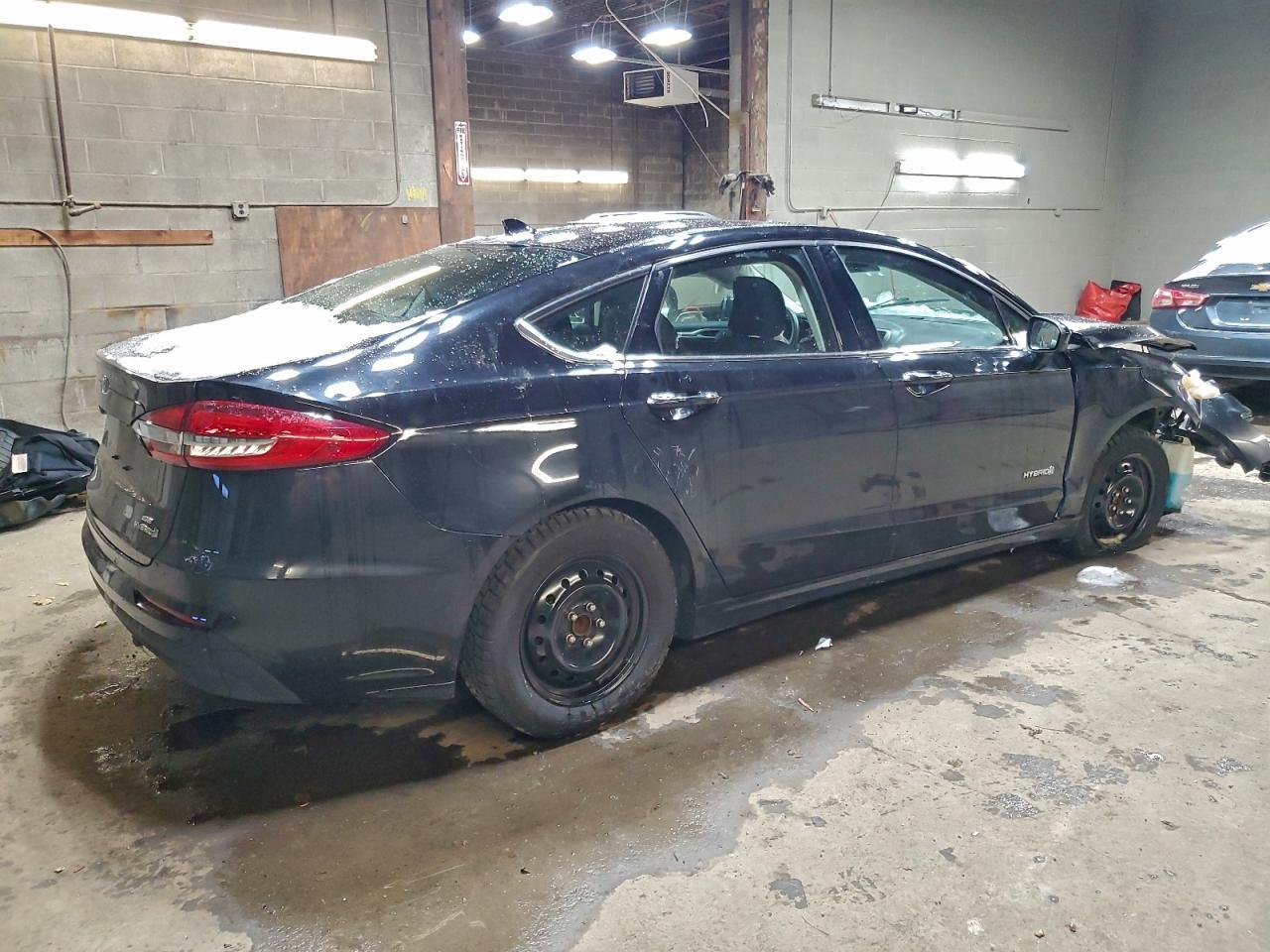 2019 Ford Fusion Se - Фото 3