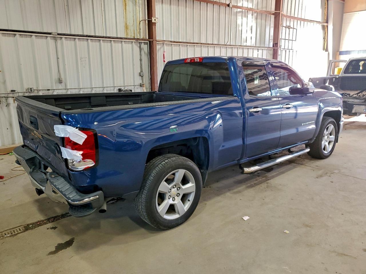 2015 Chevrolet Silverado C1500 - Фото 3