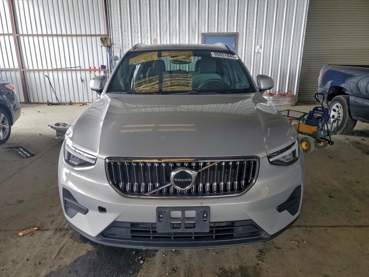 2024 Volvo Xc40 Core - Image 5