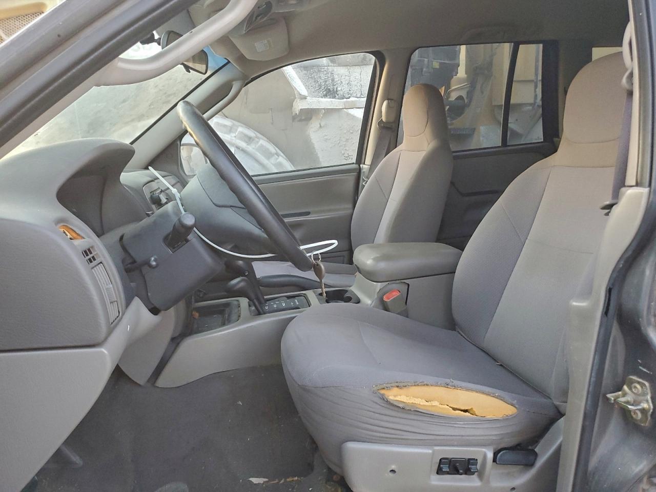 2003 Jeep Grand Cherokee Laredo - Image 7
