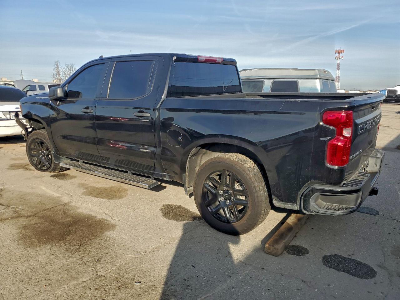 2024 Chevrolet Silverado C1500 Custom - Фото 2
