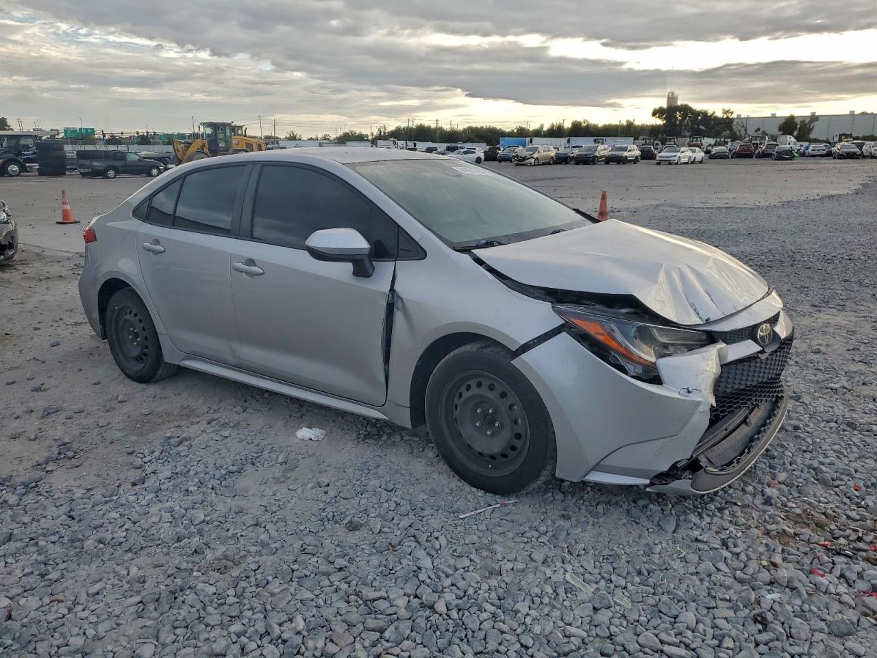2021 Toyota Corolla Le - Фото 4