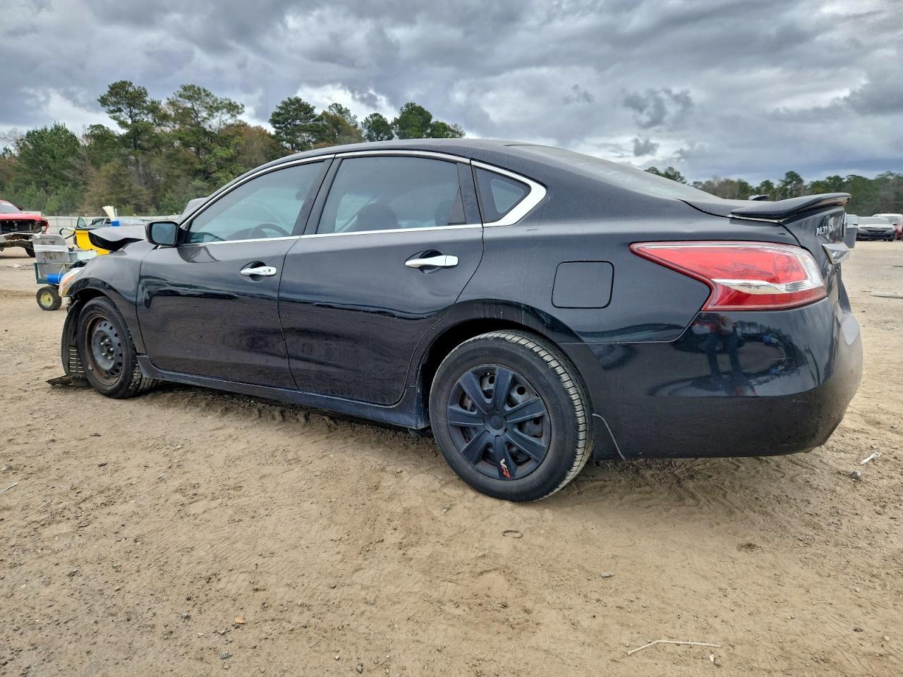 2013 Nissan Altima 2.5 - Image 2