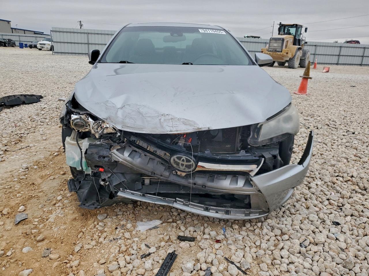 2017 Toyota Camry Le - Image 5