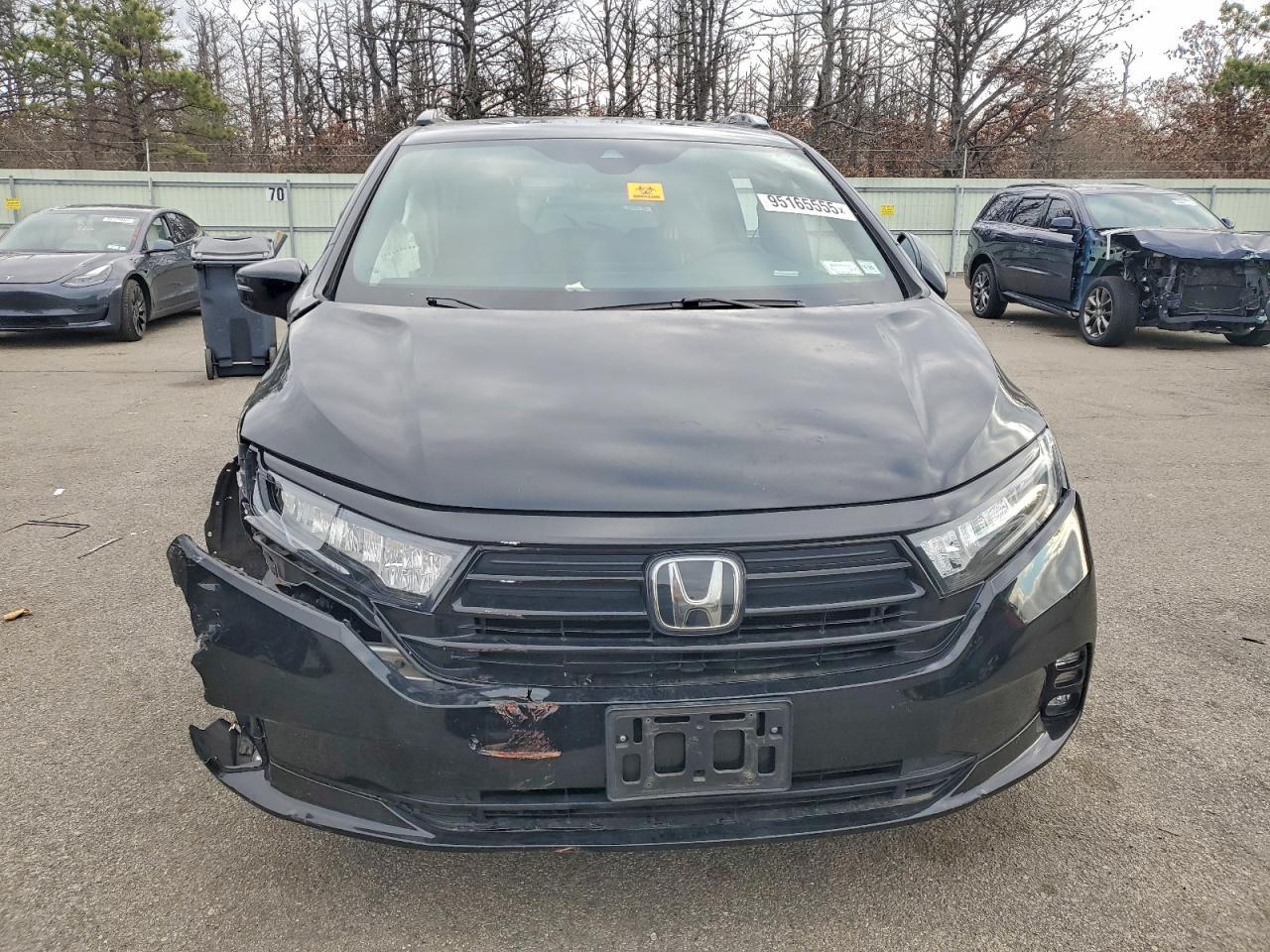 2023 Honda Odyssey Sport-L - Image 5
