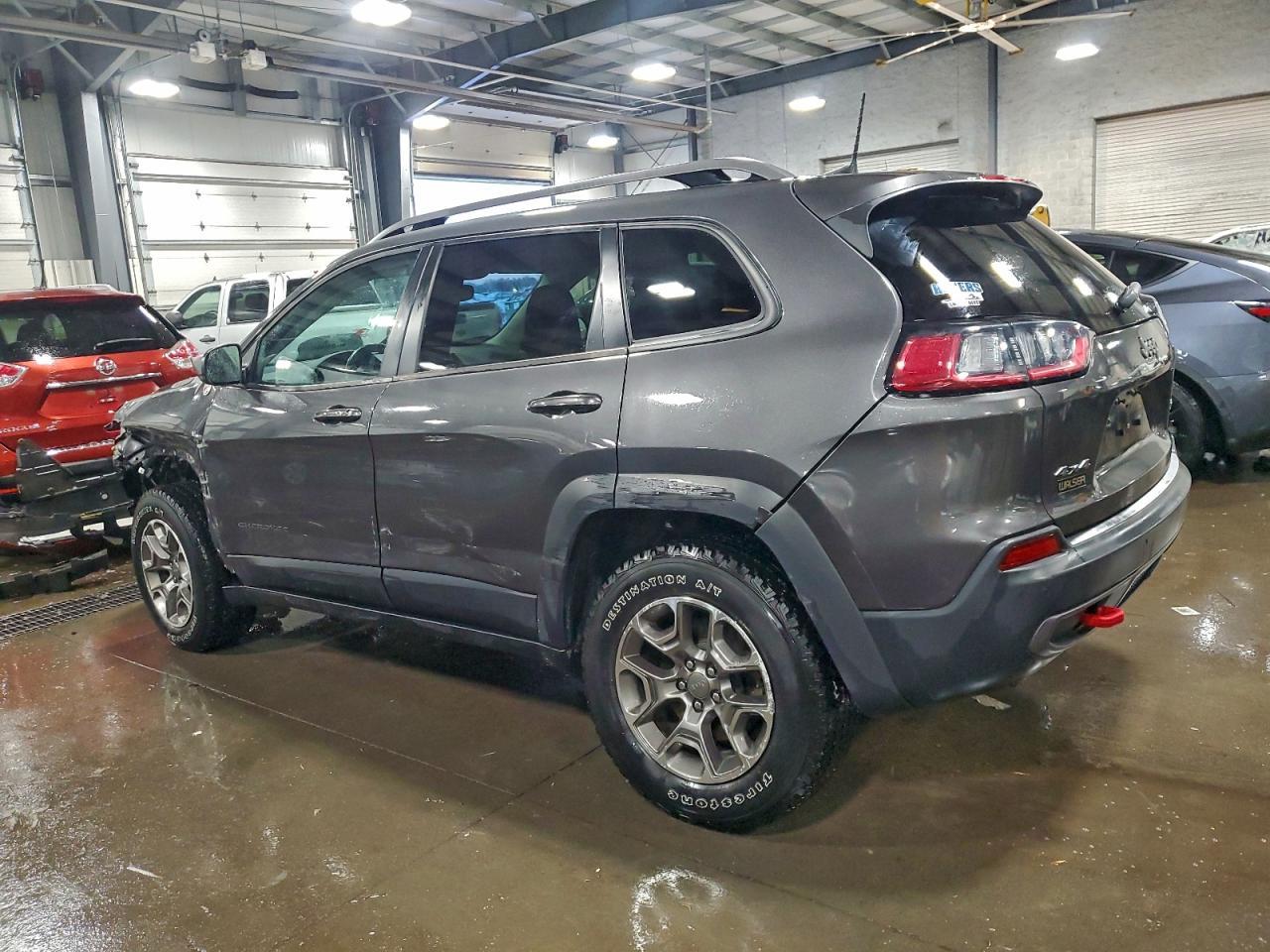 2020 Jeep Cherokee Trailhawk - Фото 2