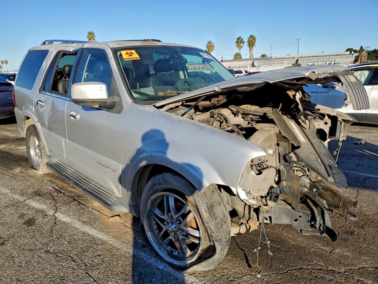 2003 Lincoln Navigator - Image 4
