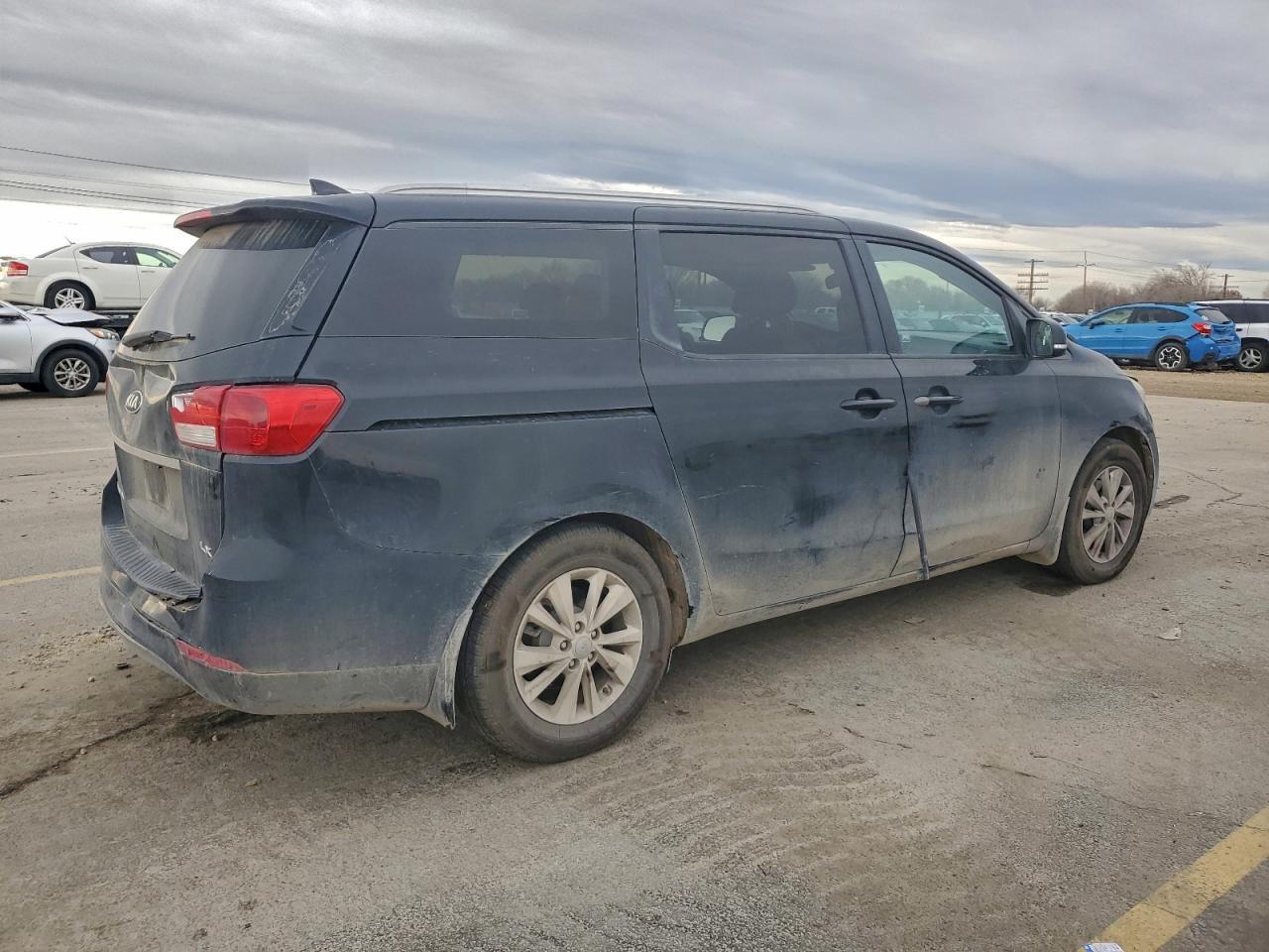 2015 Kia Sedona Lx - Фото 3