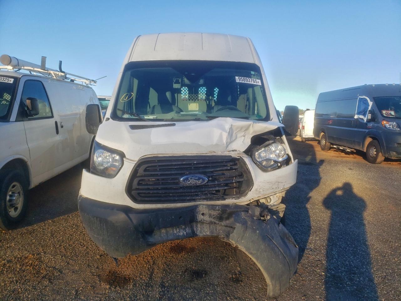 2019 Ford Transit 250 Delivery Van - Image 5