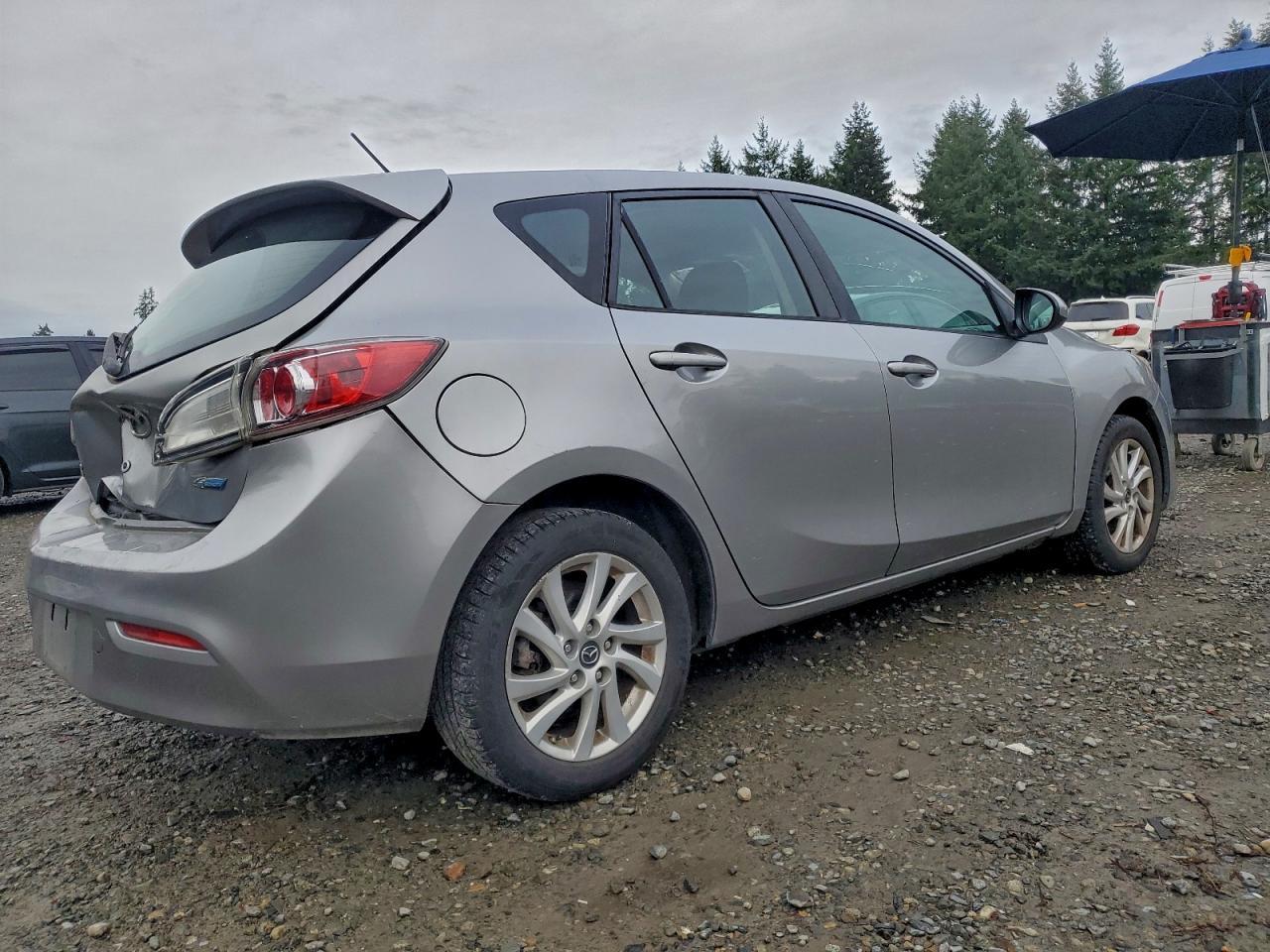 2012 Mazda 3 I - Image 3