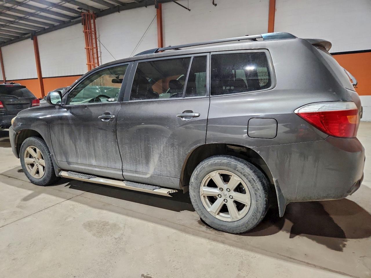 2008 Toyota Highlander Sr5 - Image 2