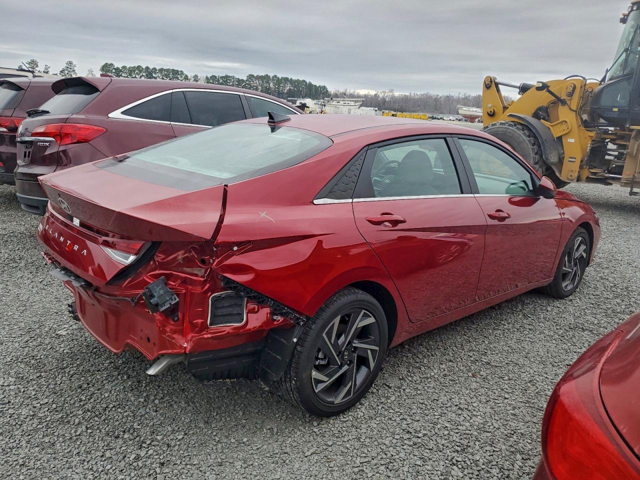 2025 Hyundai Elantra Sel - Фото 3