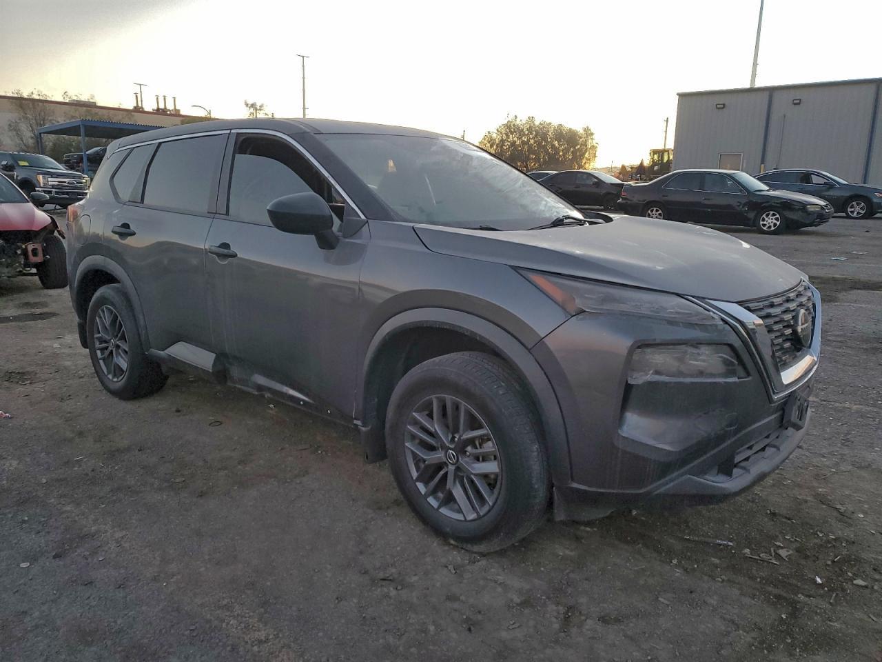2021 Nissan Rogue S - Фото 4