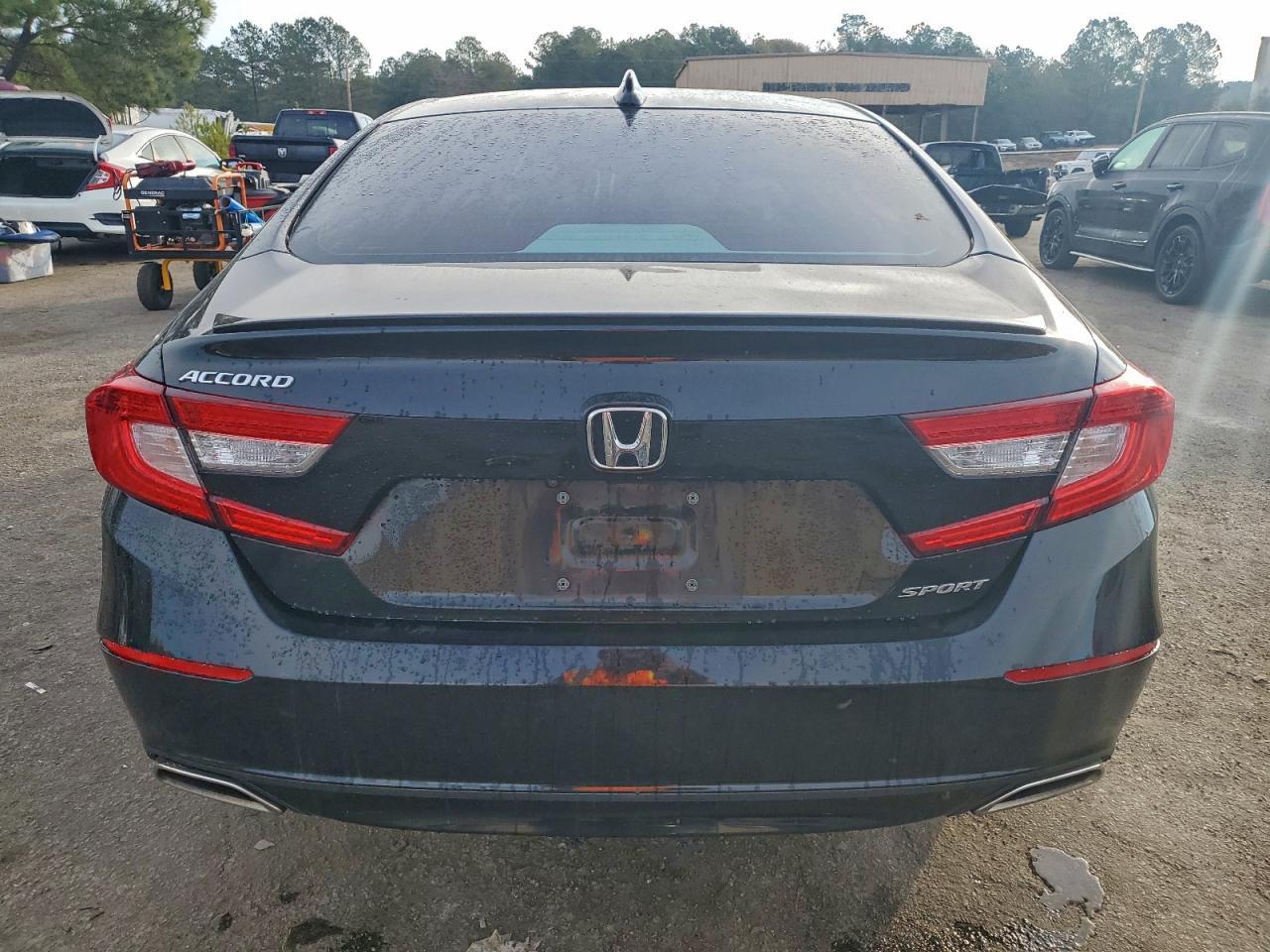 2020 Honda Accord Sport - Image 6
