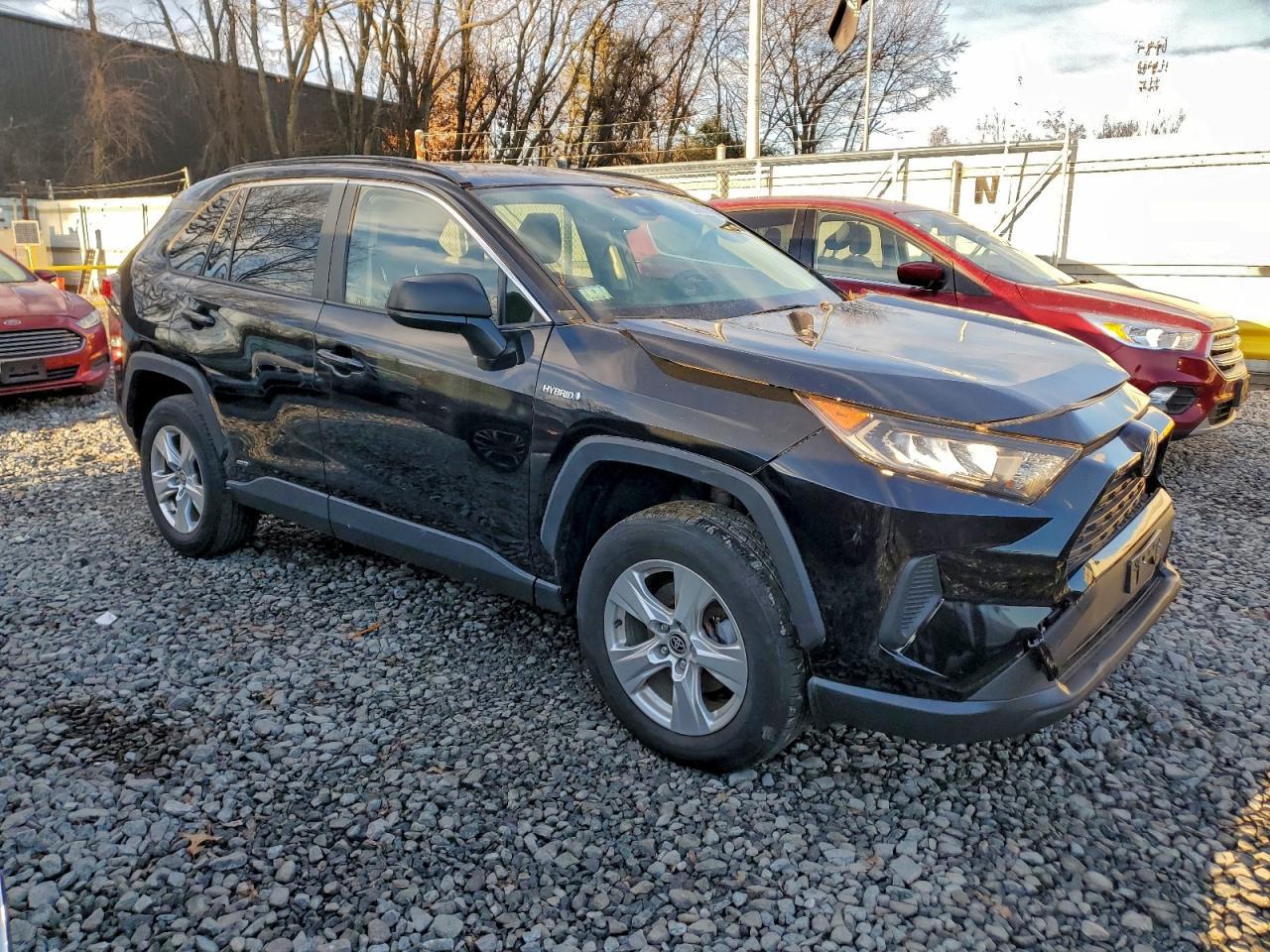 2021 Toyota Rav4 Le - Фото 4