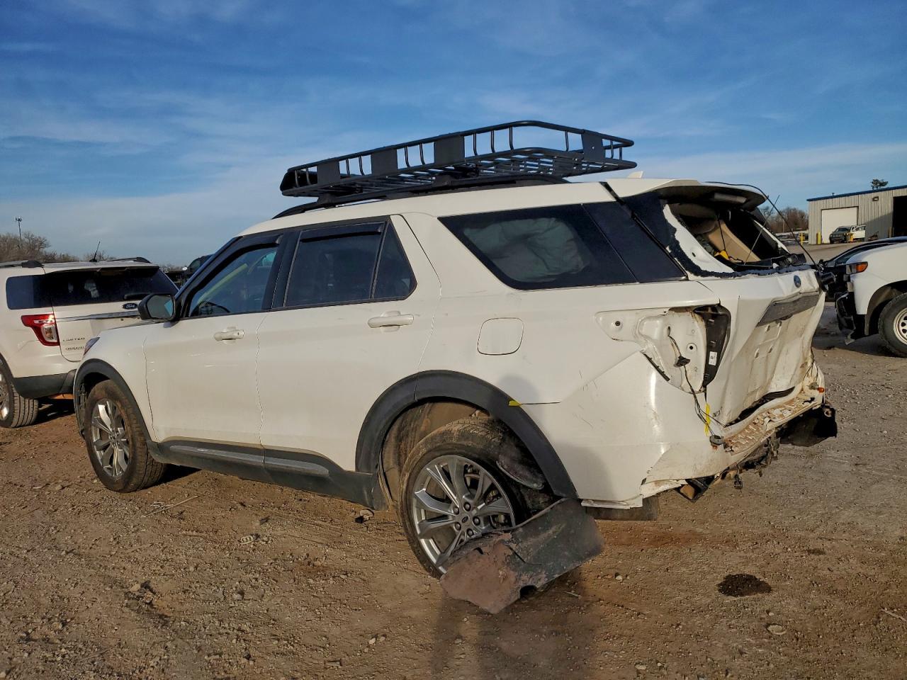 2023 Ford Explorer Xlt - Image 2