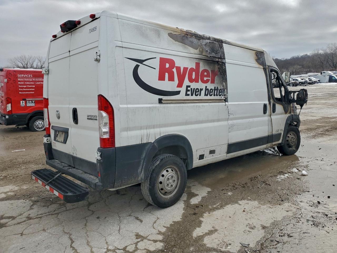 2023 Ram Promaster 2500 Delivery Van - Image 3