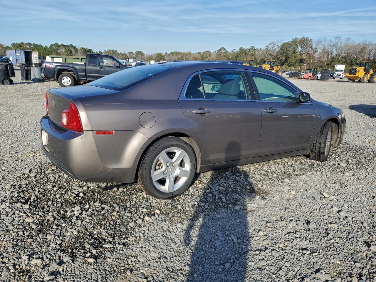 2011 Chevrolet Malibu Ls - Image 3