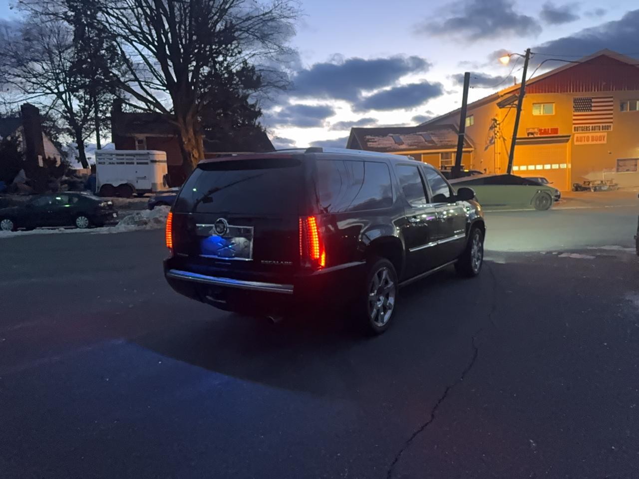 2007 Cadillac Escalade Esv - Image 4