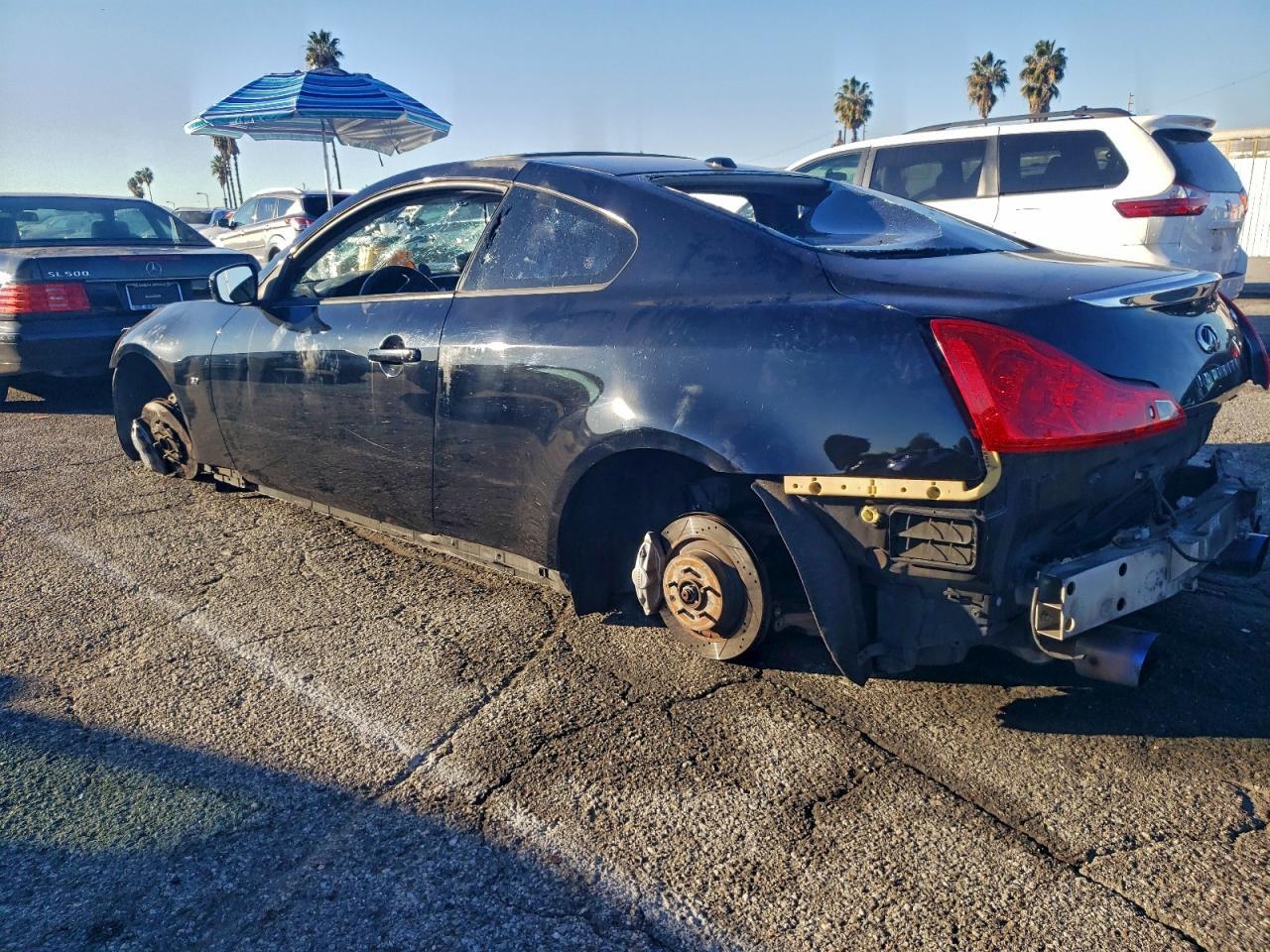 2015 Infinity Q60 - Image 2