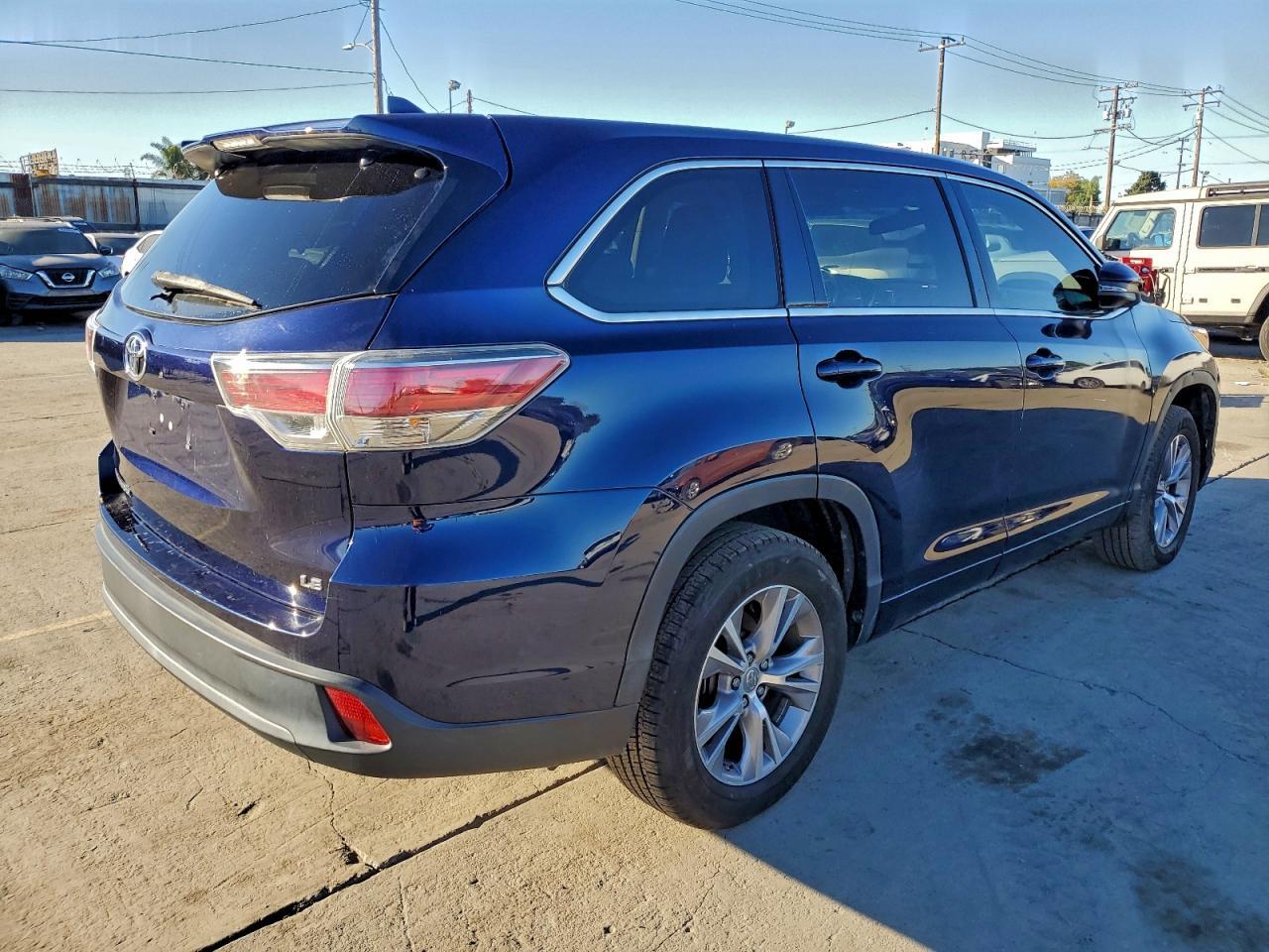 2014 Toyota Highlander Le - Фото 3