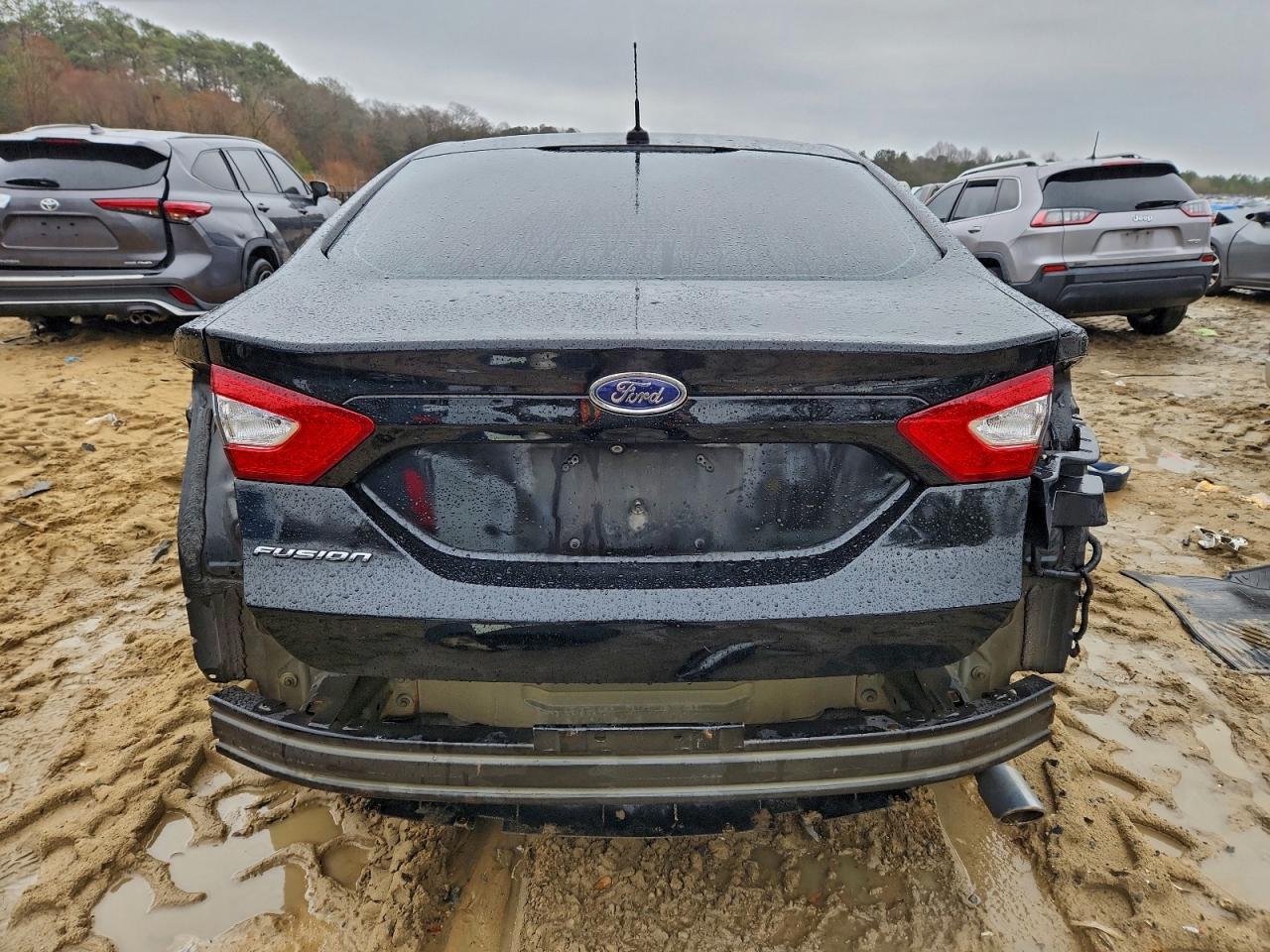 2016 Ford Fusion S - Фото 6