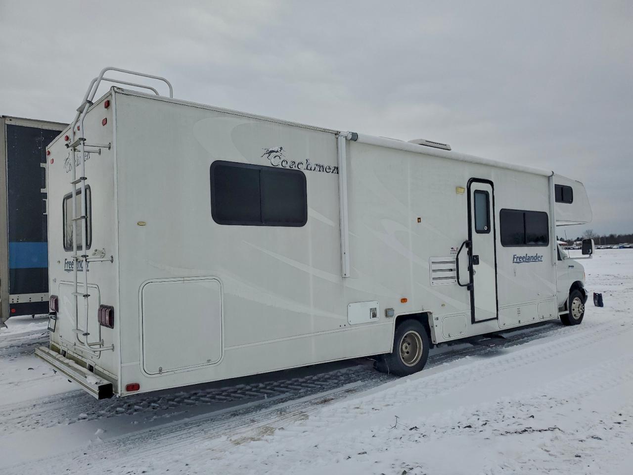 2006 Coachmen Freelander Recreational Vehicle - Фото 4