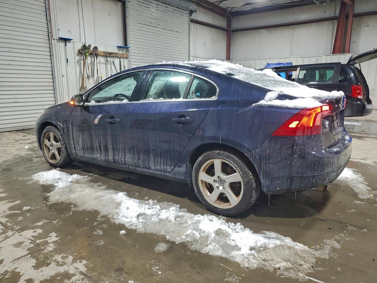 2012 Volvo S60 T5 - Image 2