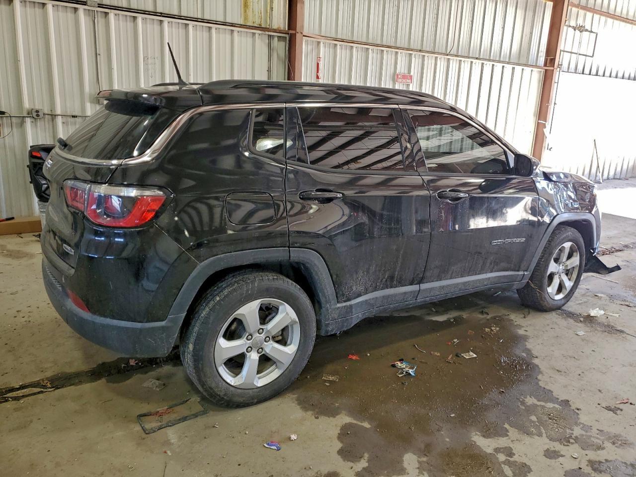 2017 Jeep Compass Latitude - Фото 3