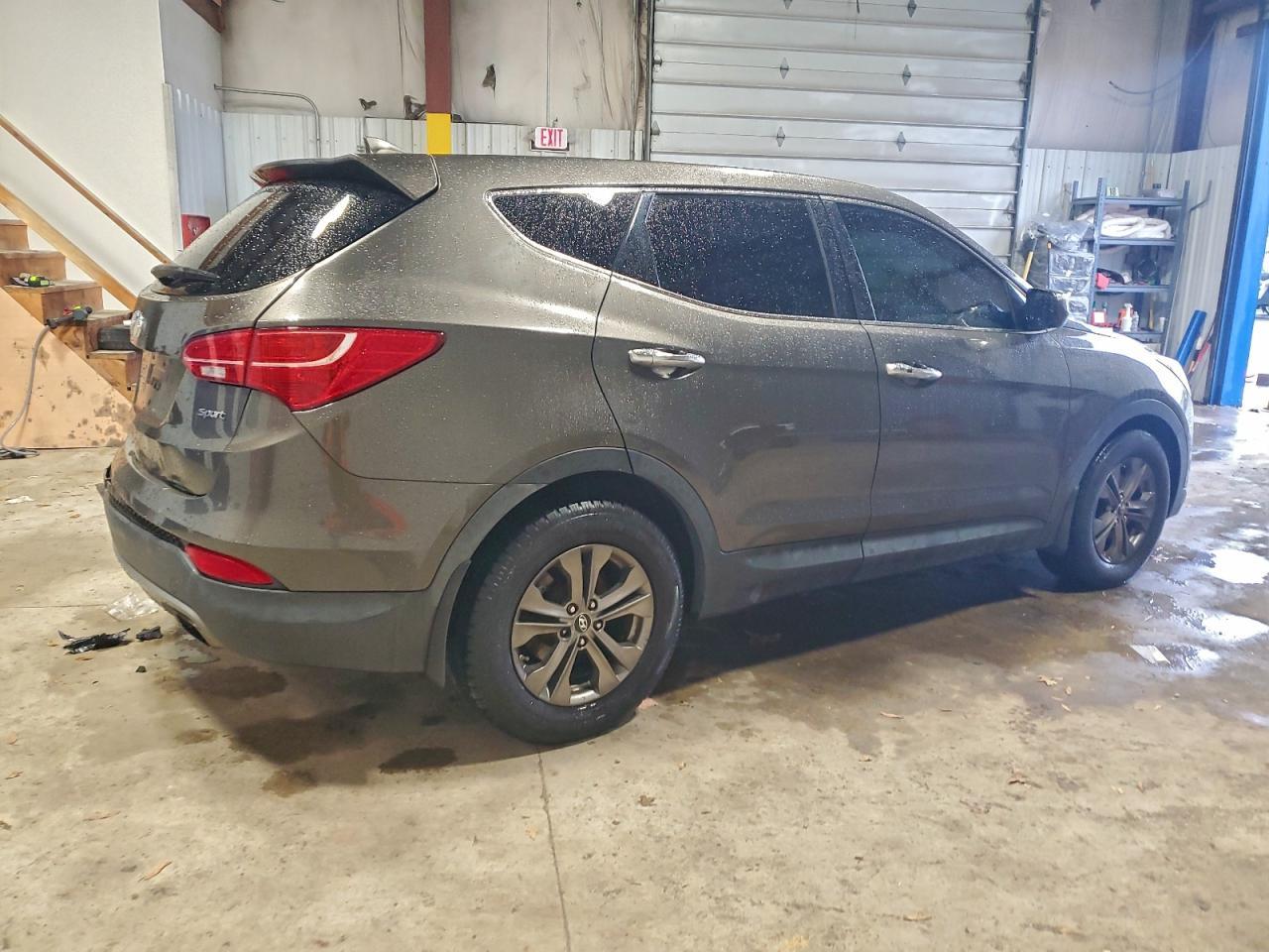 2013 Hyundai Santa Fe Sport 2.4L - Image 3