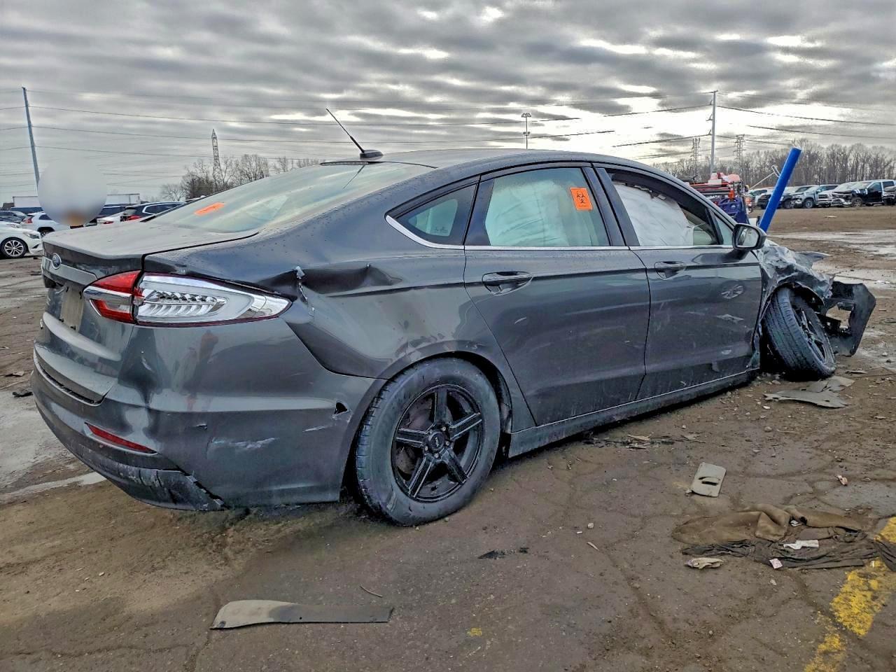 2019 Ford Fusion S - Фото 3